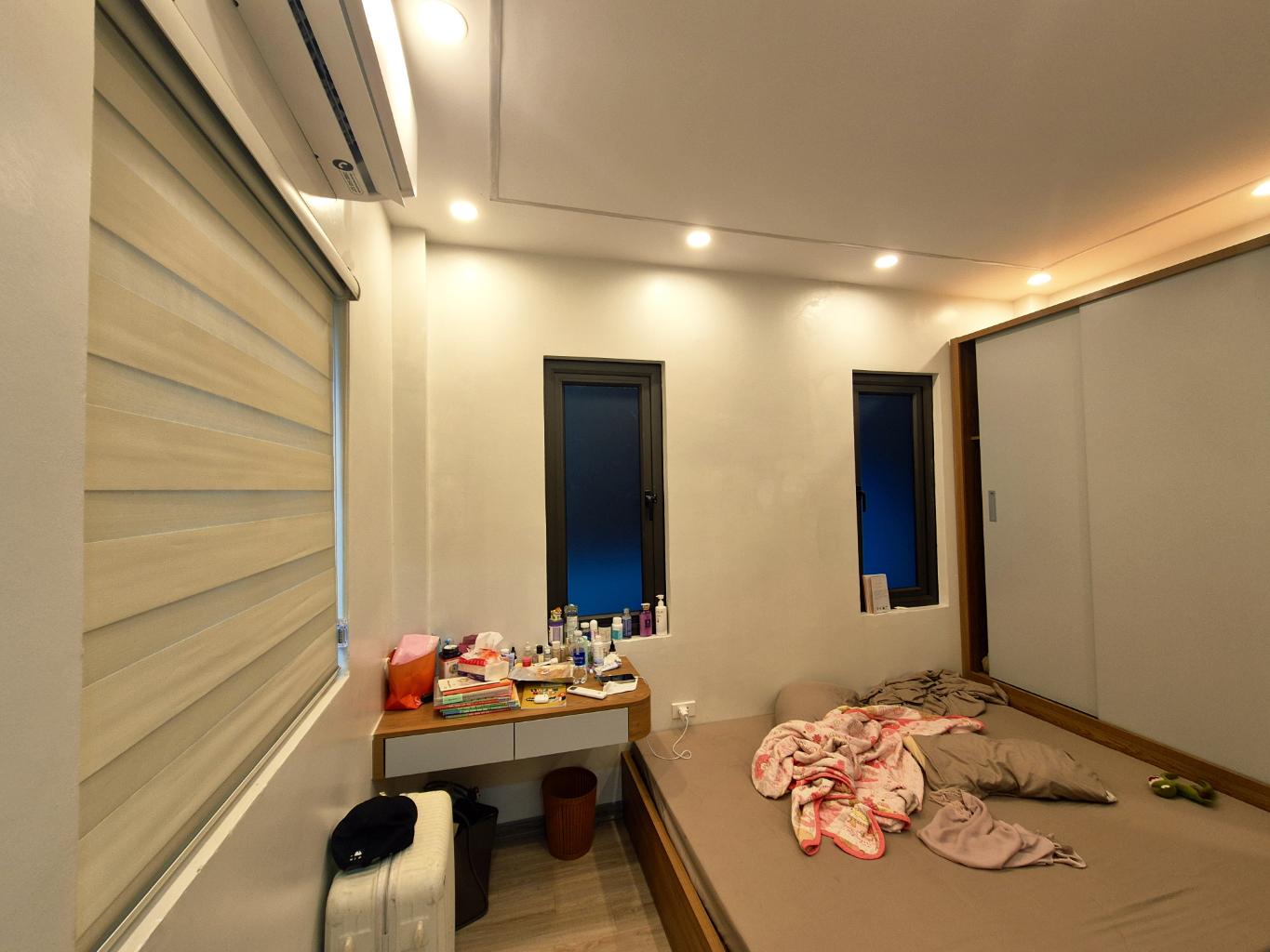Bán nhà Tây Sơn, Đống Đa, lô góc, ngõ ô tô tránh 18m2, 4 tầng, Mt 4.5m, chỉ 5.6 tỷ - Ảnh 1