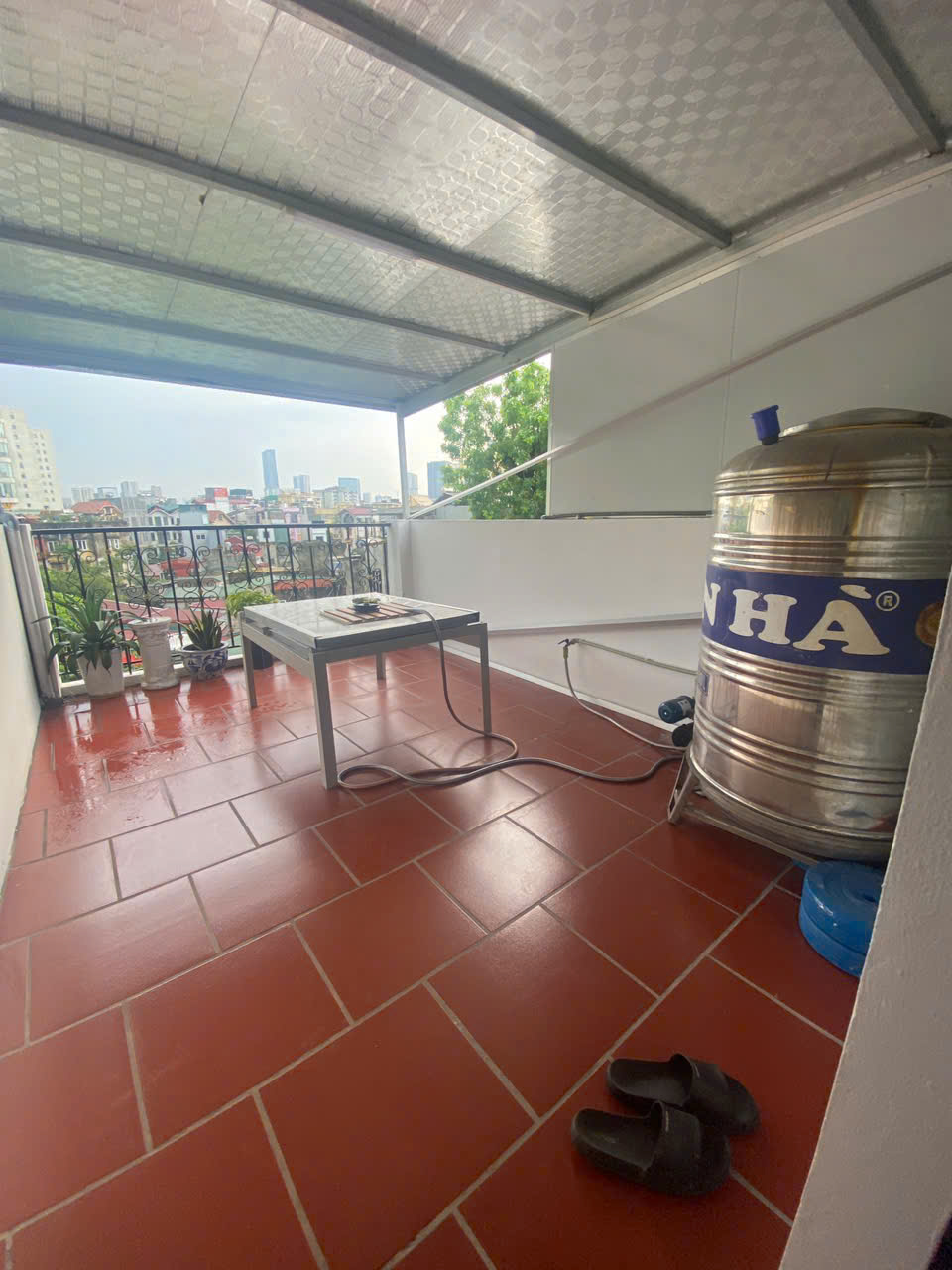 Cho thuê nhà mặt phố Đê La Thành - Đống Đa 20m x 5T(1 tầng hầm) giá 25tr, KD số 1 - Ảnh 3