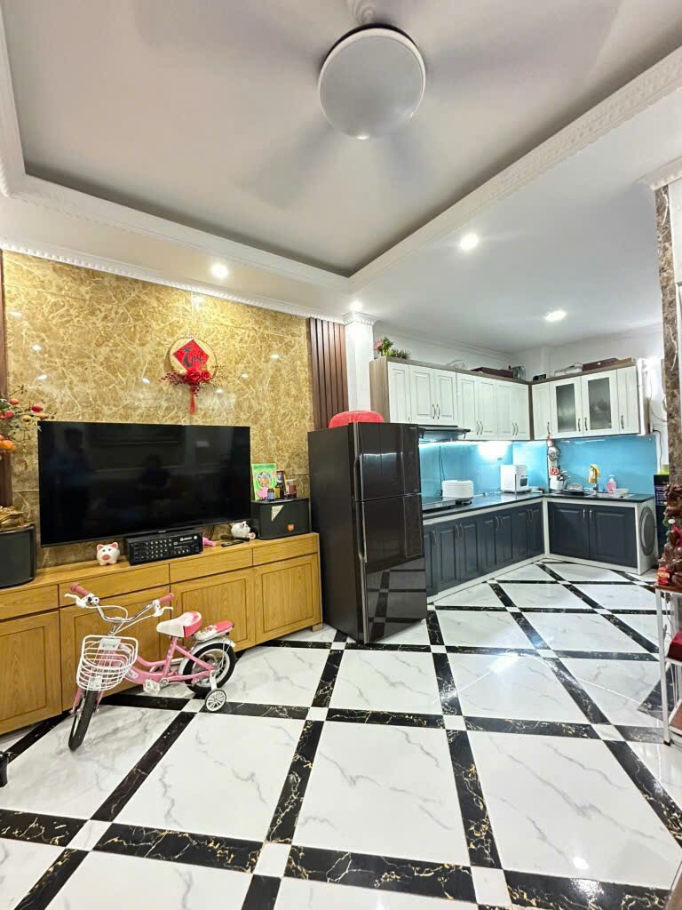 Đội Cấn 35m2 x 6 tầng thang máy - Trước nhà thoáng sáng - Ngõ thông - Full nội thất. - Ảnh 1