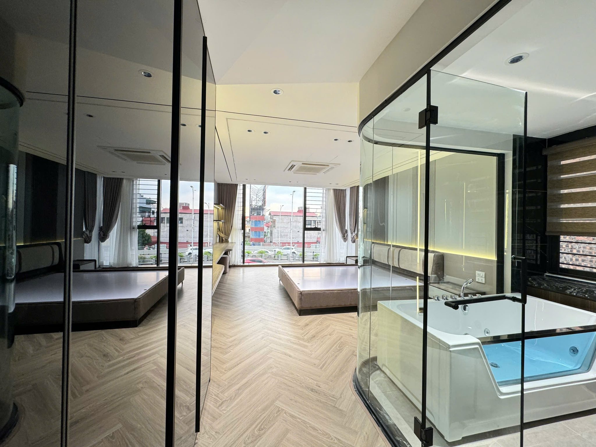 BÁN NHÀ TRUNG TÂM CẦU GIẤY – 40M2 X 4 TẦNG – GIÁ CHỈ 8 TỶ 300. - Ảnh 1