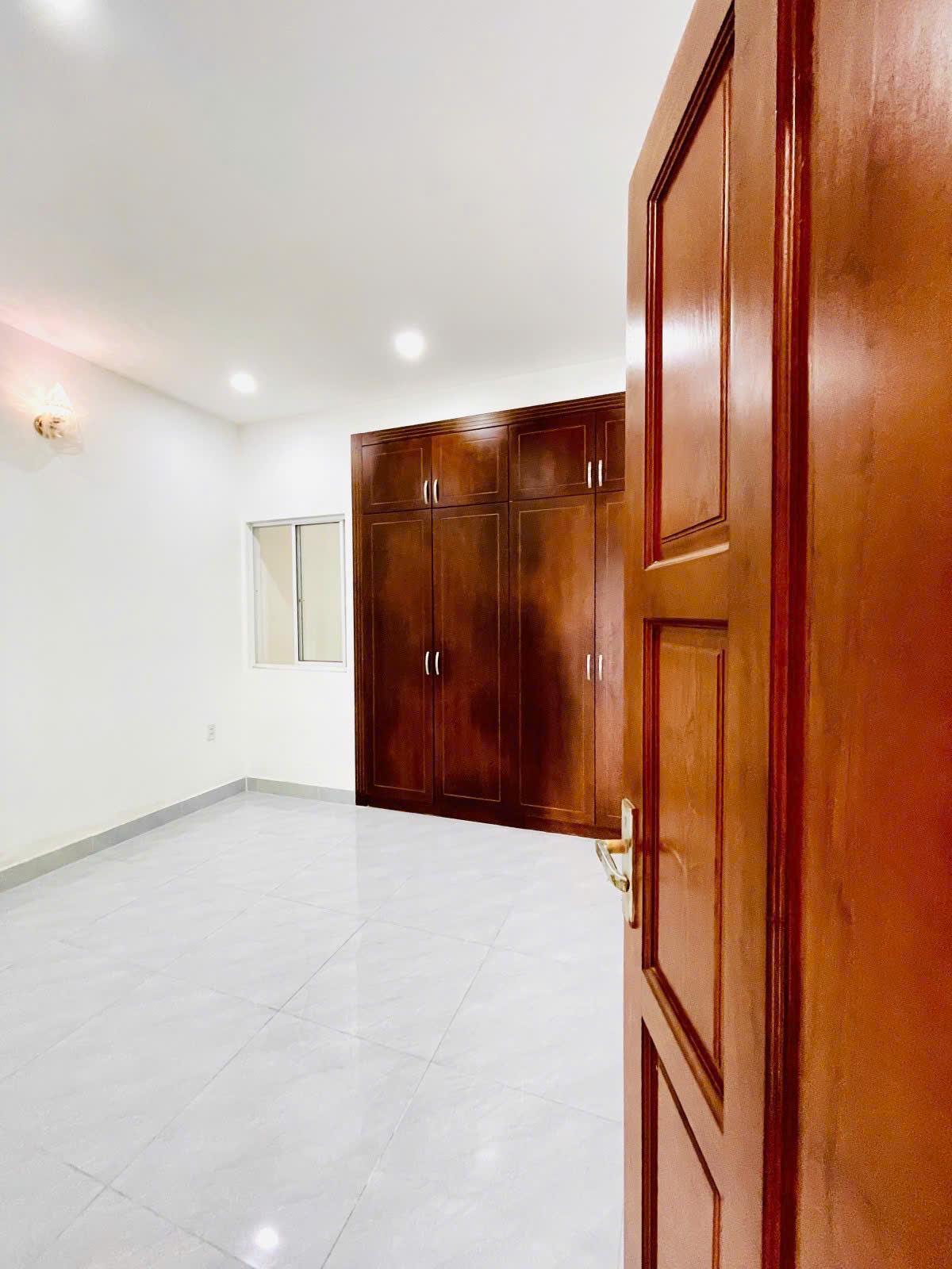 ** HƠN 8 TỶ-QUẬN 5-Nhà SHR 50M(4x12.5M) 4 Tầng-4PN,Gần Mặt Tiền Mới Đẹp Ở Ngay - Ảnh 1