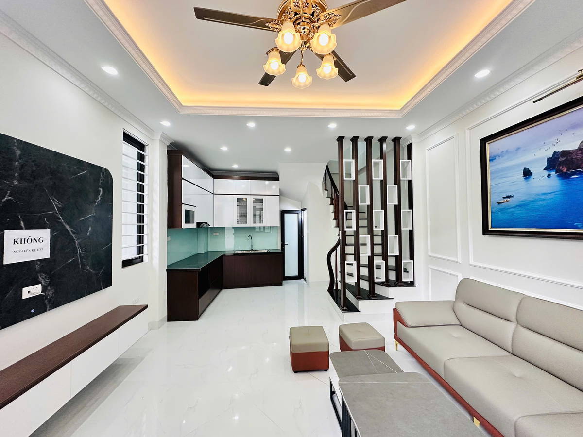40M RA Ô TÔ TRÁNH , BA GÁC ĐỖ CỬA , SÁT BÃI GỬI Ô TÔ , NGÕ THOÁNG RỘNG , KHƯƠNG HẠ THANH XUÂN 38M2 . - Ảnh 2