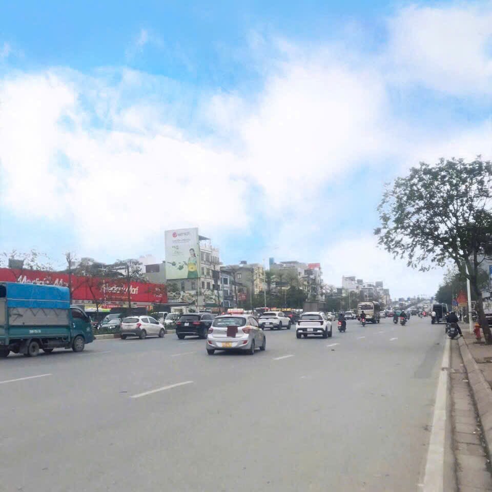 ☘☘☘GARA Ô TÔ - THANG MÁY - NGAY GẦN AEON LONG BIÊN- 6 TẦNG 8,x TỎI 🥰🥰🥰 - Ảnh 1