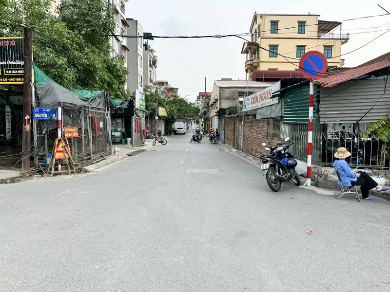 Mặt phố Mai Phúc: 34,5m2 + 20m2 lưu không, nhà cấp 4 kinh doanh sầm uất, gần chợ, chung cư lớn - Ảnh chính