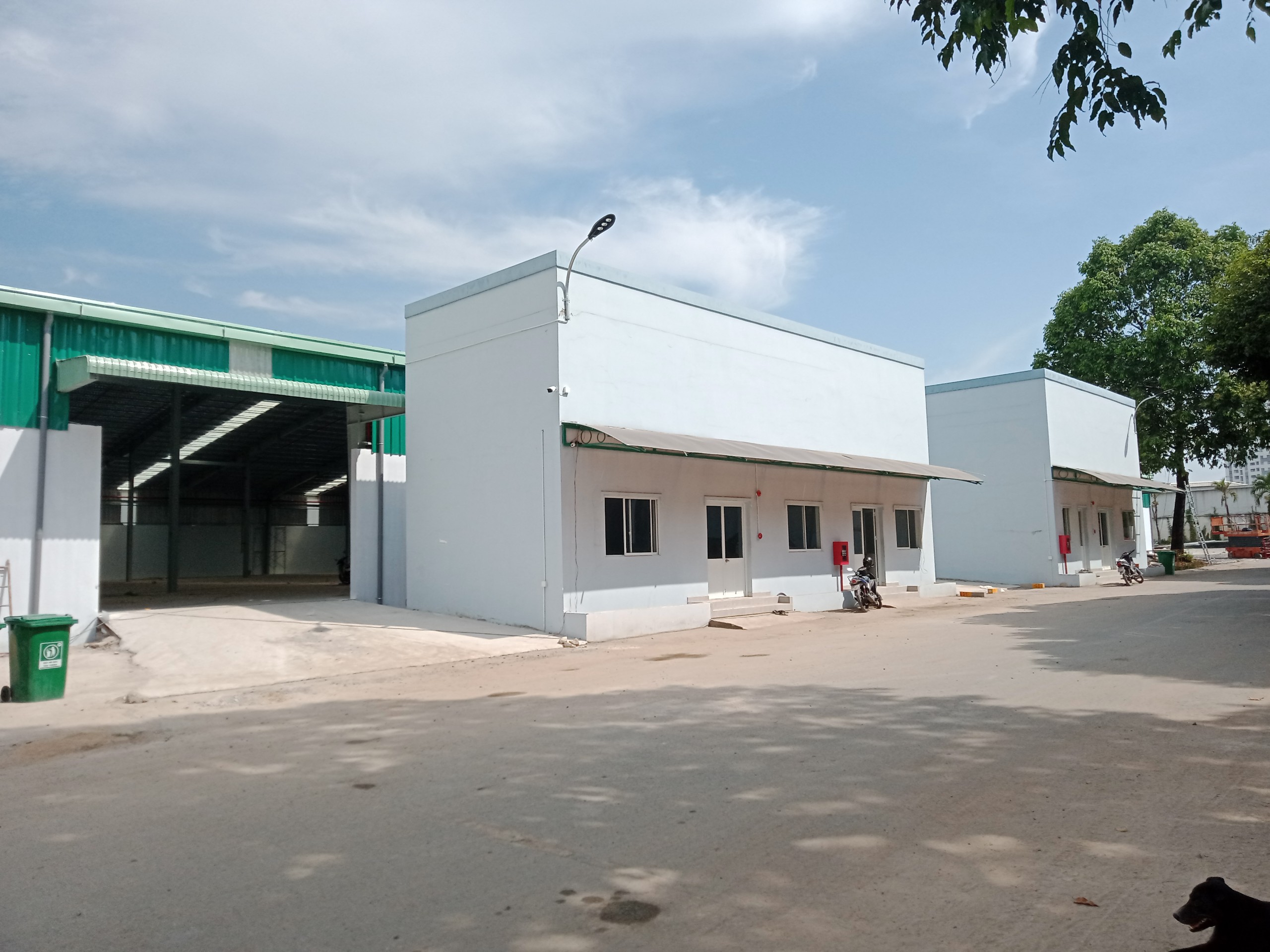 Kho lớn rộng 1761m2 ngay cổng kcn sóng thần 1 - Ảnh 3