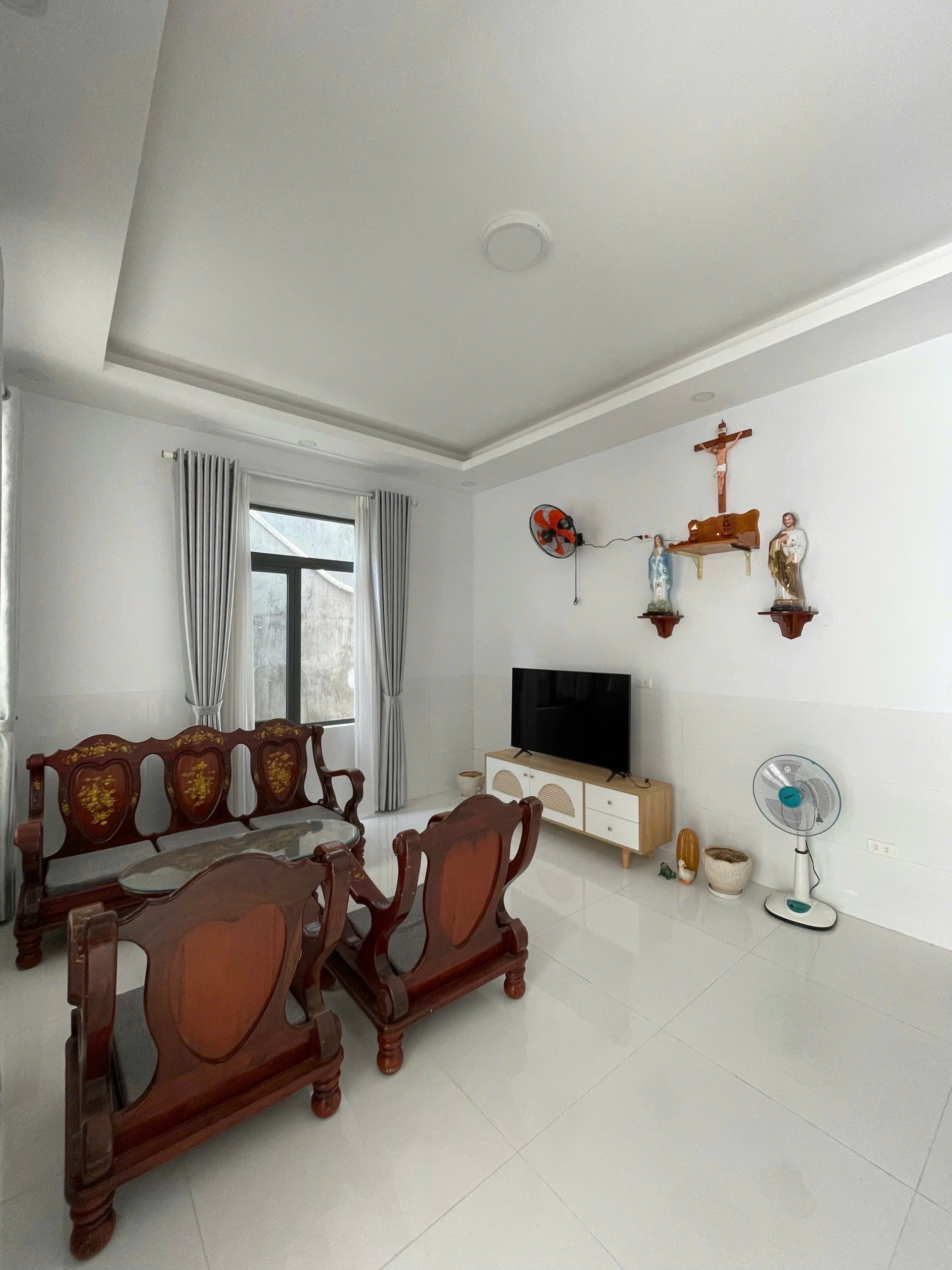 CHO THUÊ NHÀ NGUYÊN CĂN(3PN) + KINH DOANH 150m2 MẶT TIỀN ĐƯỜNG LỚN, GẦN SB PHAN THIẾT - Ảnh chính