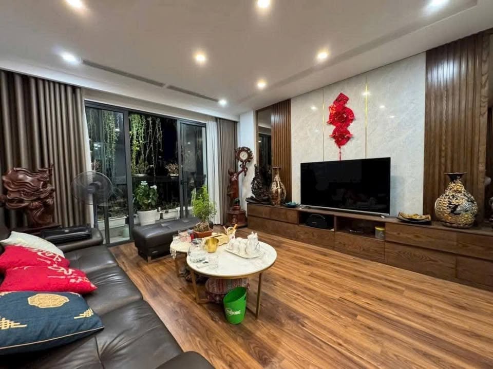 BÁN NHÀ MẶT TIỀN, GẦN CHỢ NGA TPHCM QUẬN 1 - 4.3x20m, GIÁ 13 TỶ - Ảnh chính