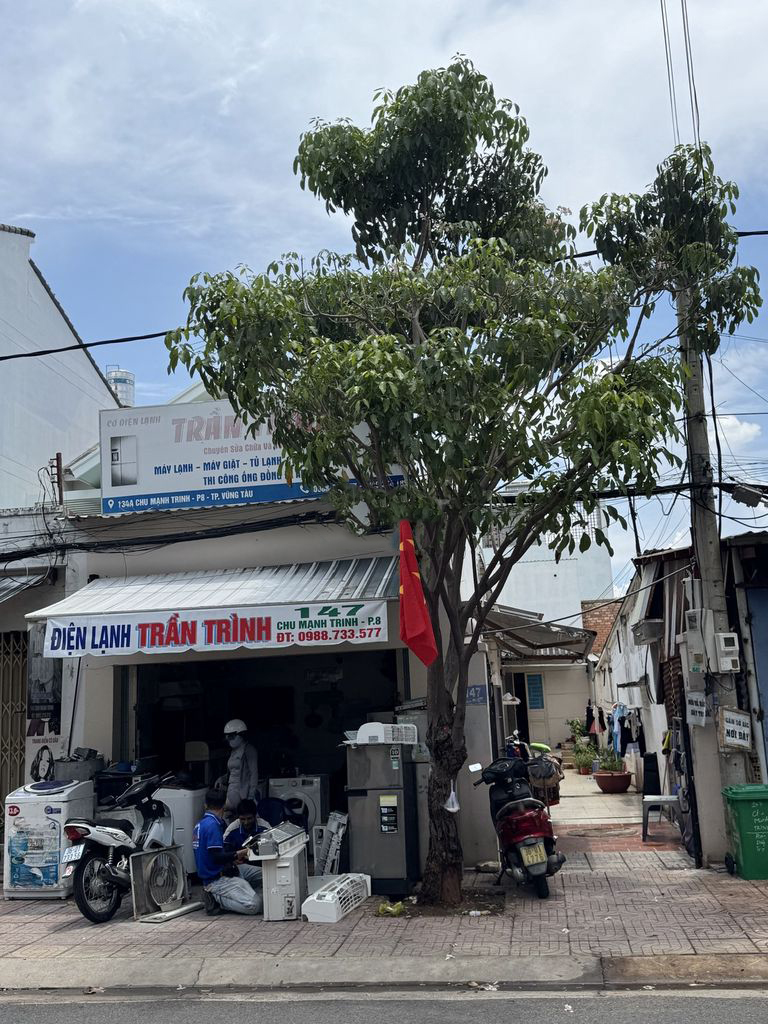 BÁN ĐẤT TẶNG NHÀ CHO SẴN DÒNG TIỀN CHO THUÊ 15TR/THÁNG MẶT TIỀN CHU MẠNH TRINH - Ảnh 2