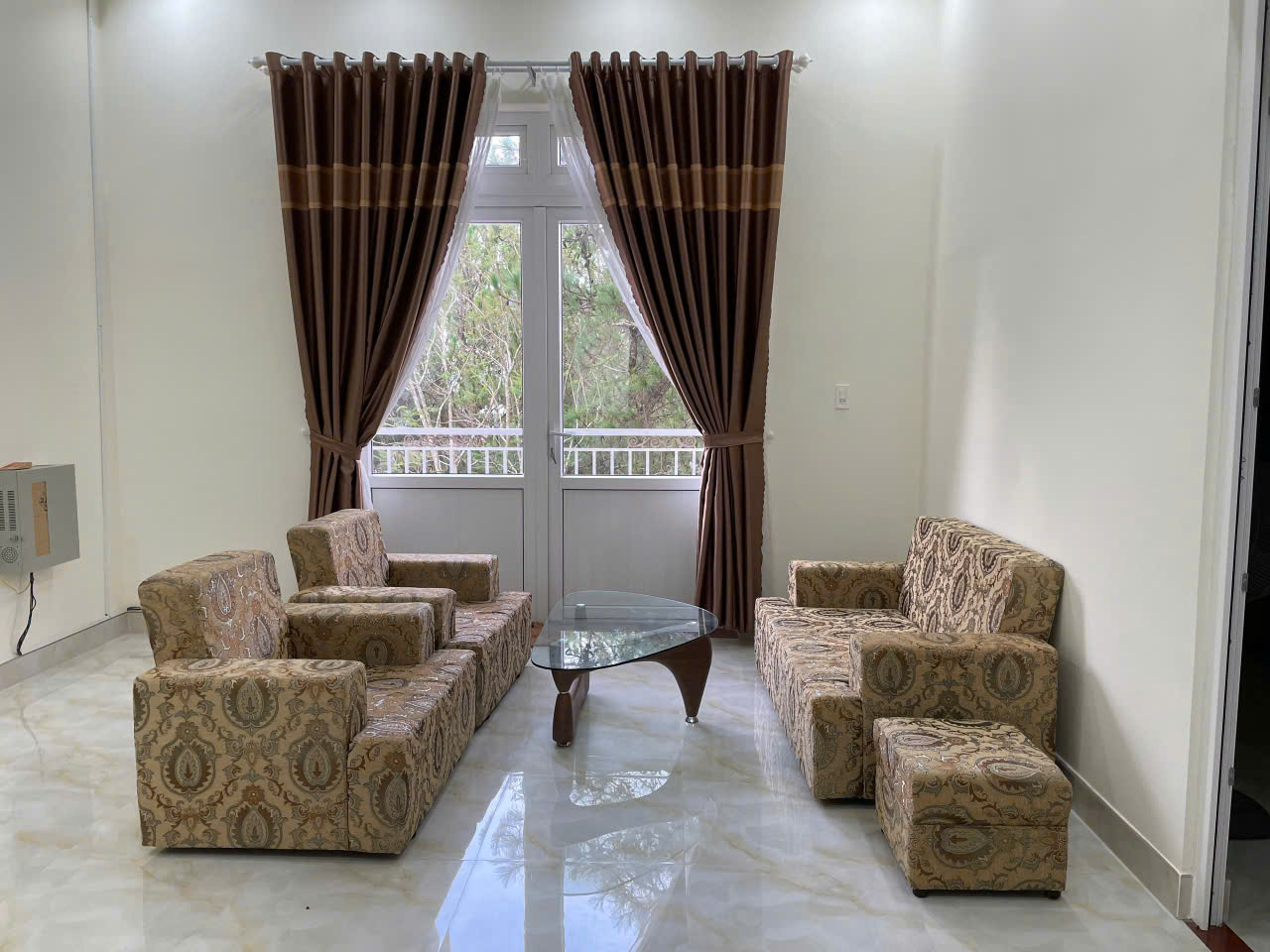 CHO THUÊ VILLA SÂN VƯỜN 5 PHÒNG TOẠ LẠC RỪNG THÔNG PHƯỜNG 8 ĐÀ LẠT GIÁ 25TR - Ảnh 2