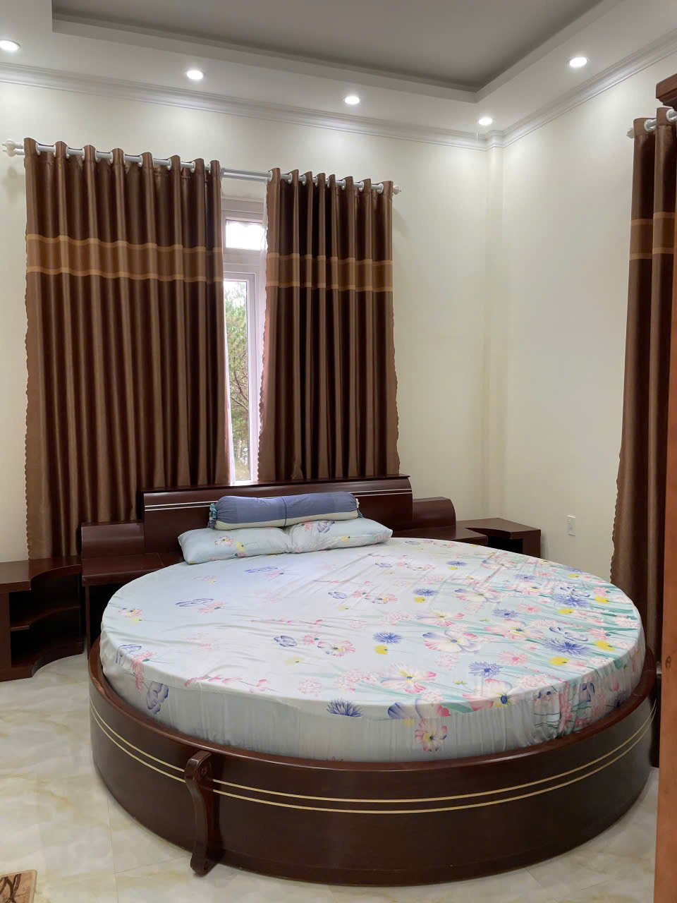 CHO THUÊ VILLA SÂN VƯỜN 5 PHÒNG TOẠ LẠC RỪNG THÔNG PHƯỜNG 8 ĐÀ LẠT GIÁ 25TR - Ảnh 3