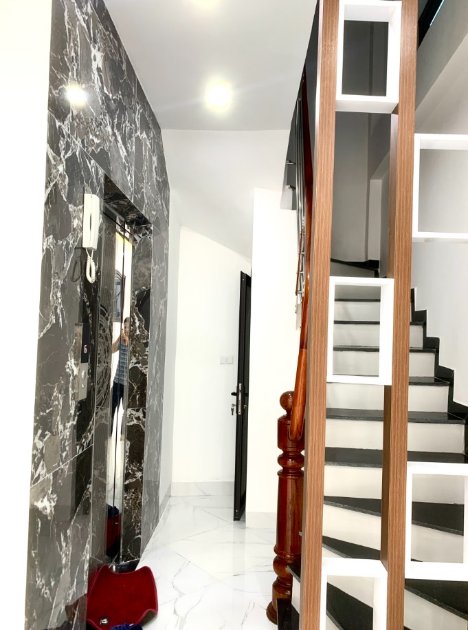 Nhà đẹp An Trai, 6 tầng, thang máy, ô tô đỗ cửa, lô góc, kinh doanh tốt - Ảnh 2