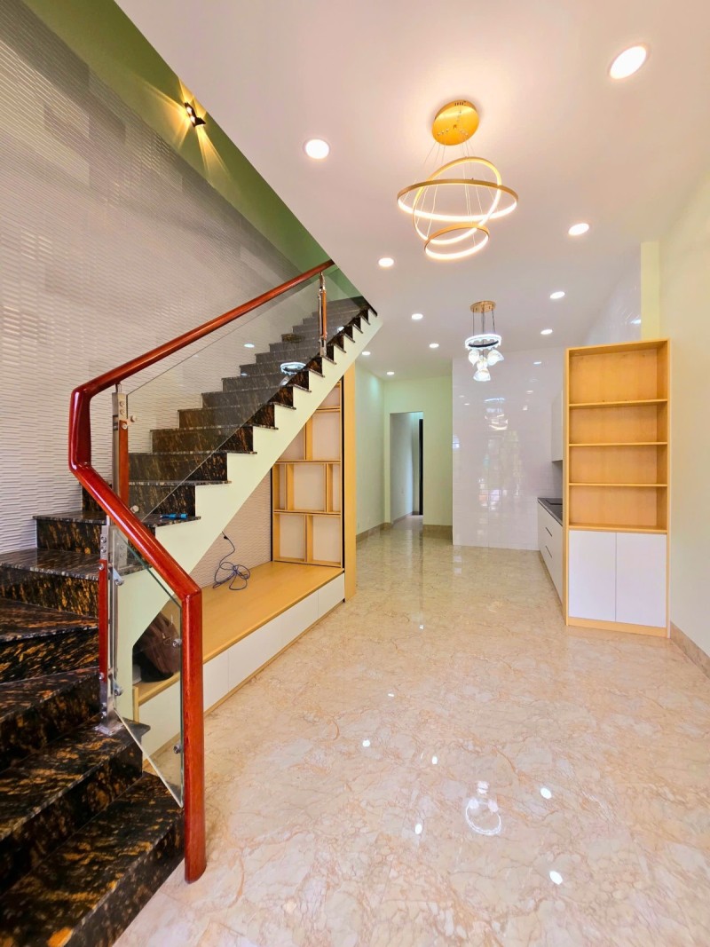Bán nhà 66m2, 3 tầng, 4PN, 3WC, Q.9, 5,05 tỷ, sổ hồng - Ảnh 1