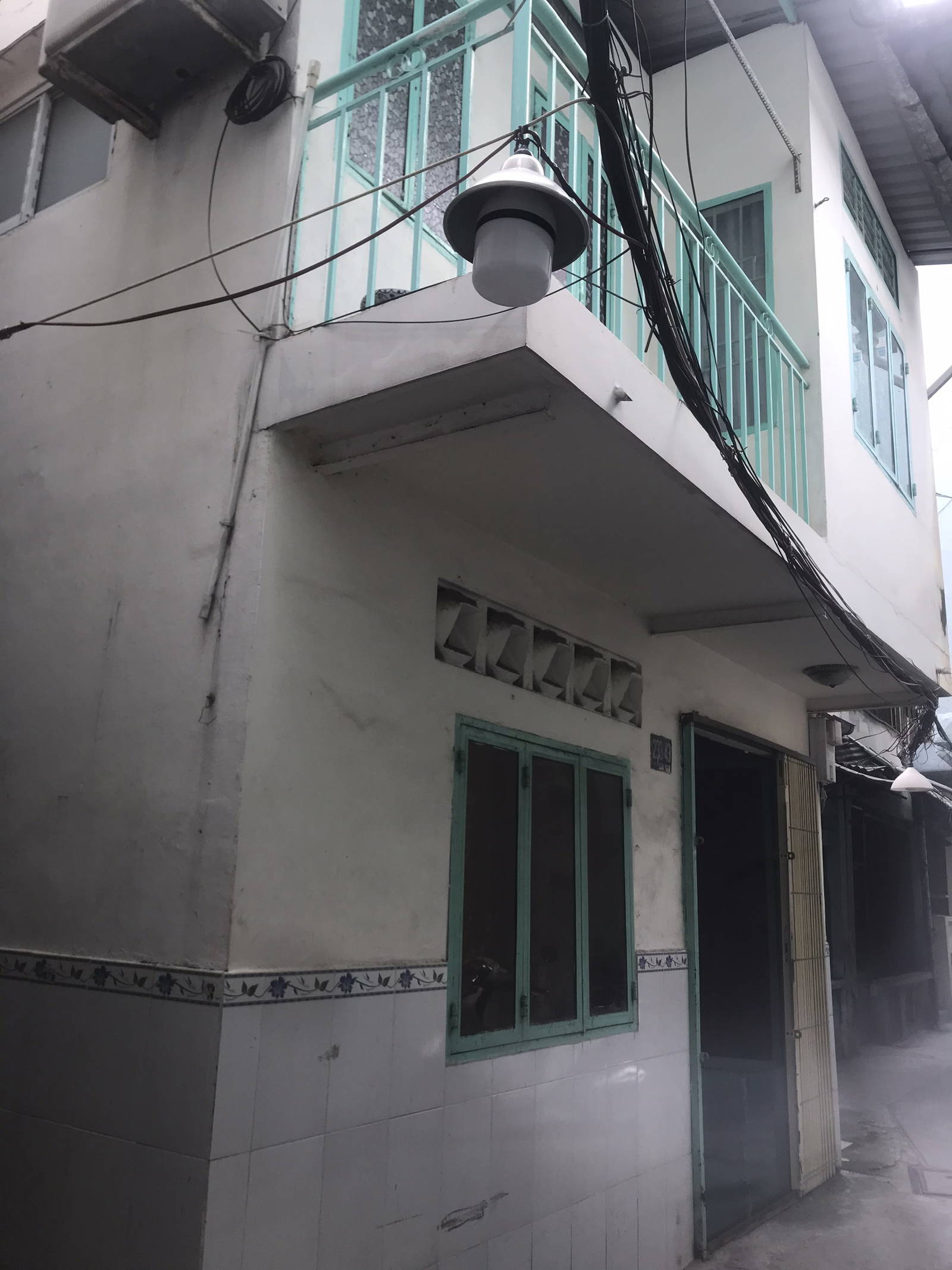 BÁN GẤP Võ Văn Kiệt 3 tỷ Quận 1 Hồ Chí Minh -NHÀ 2 TẦNG QUẬN 1- diện tích đất 16.5 m2, ngang 4,5m - Ảnh chính