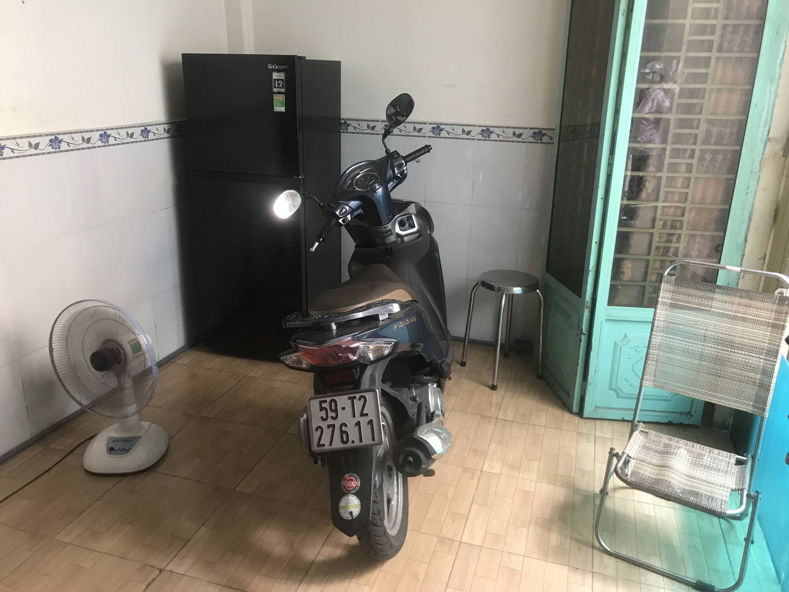 BÁN GẤP Võ Văn Kiệt 3 tỷ Quận 1 Hồ Chí Minh -NHÀ 2 TẦNG QUẬN 1- diện tích đất 16.5 m2, ngang 4,5m - Ảnh 1