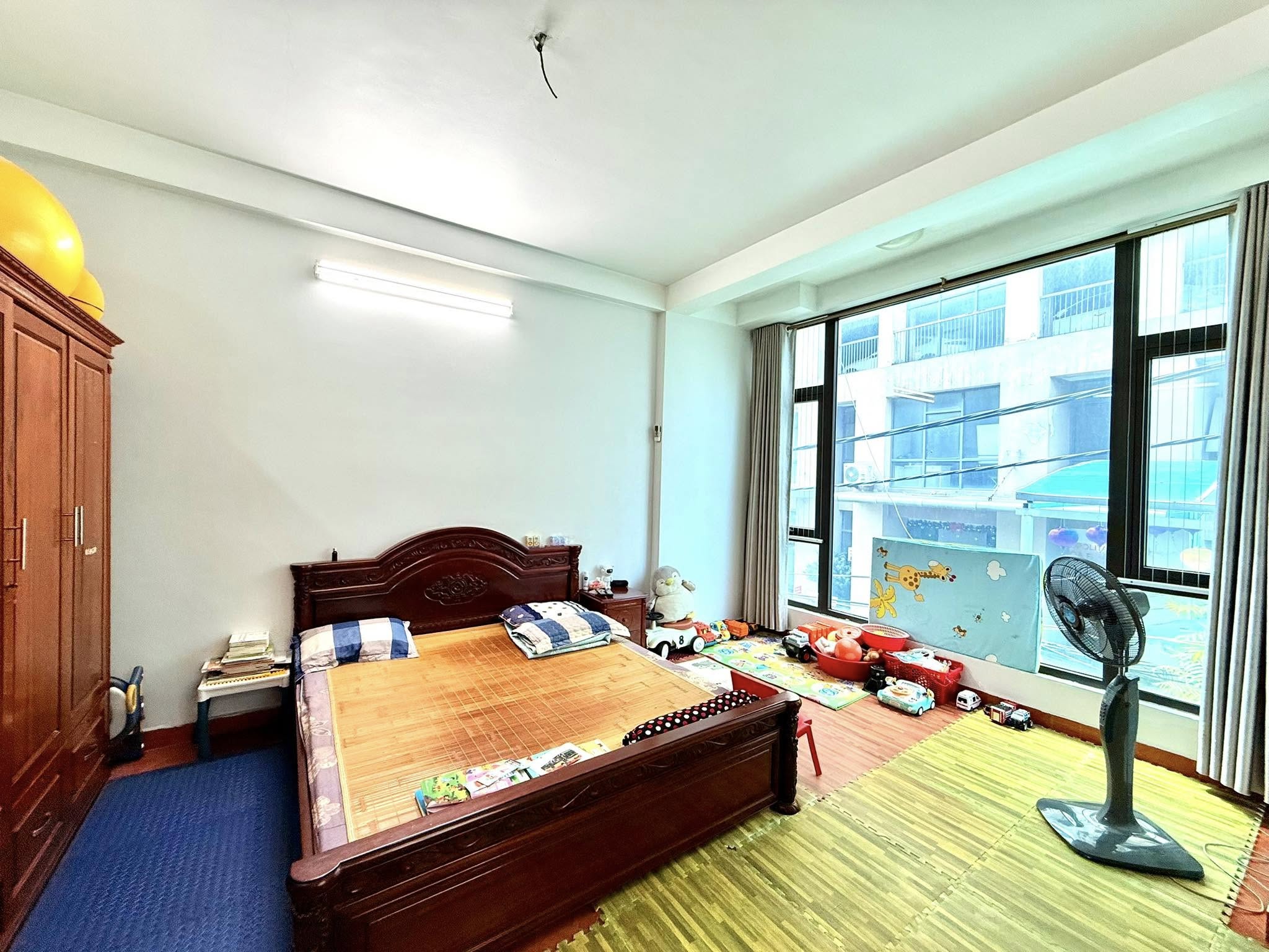 Bán hoa hậu mặt ngõ lớn phân lô 62m2 giá 16.5 tỷ ô tô tránh, kinh doanh tại Chùa Bộc Đống Đa - Ảnh 1