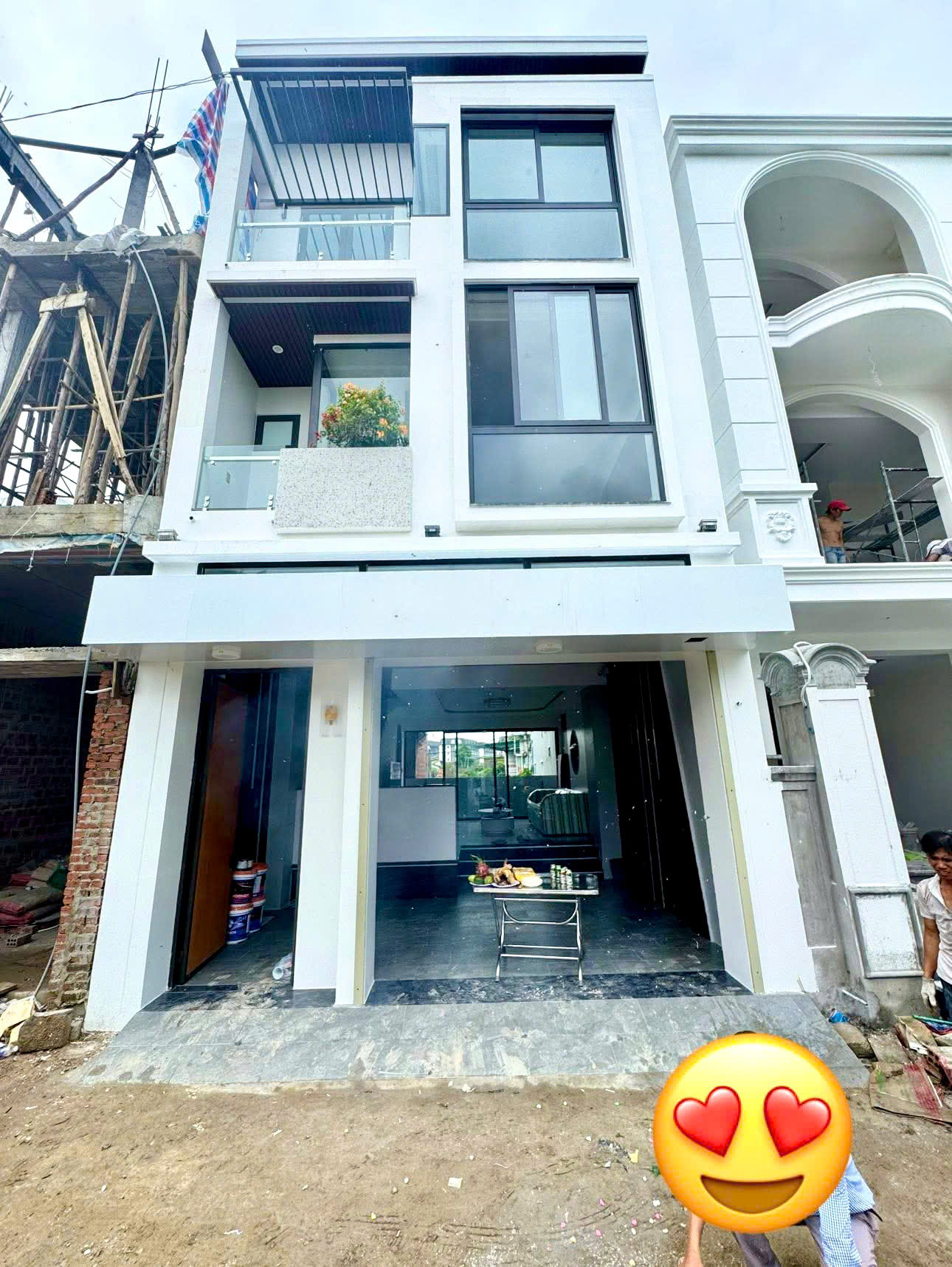 Bán nhà 3 tầng kiệt ô tô Hoàng Quốc Việt, phường An Đông, Tp.Huế sát bên Phú Mỹ An - Siêu Thị Aeon - Ảnh chính