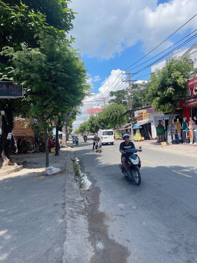 Bán nhà Mặt tiền Nguyễn Văn Quá - gần Cầu Tham Lương, 4x24m, 2 Tầng - 5PN, 9,9 tỷ - Ảnh chính