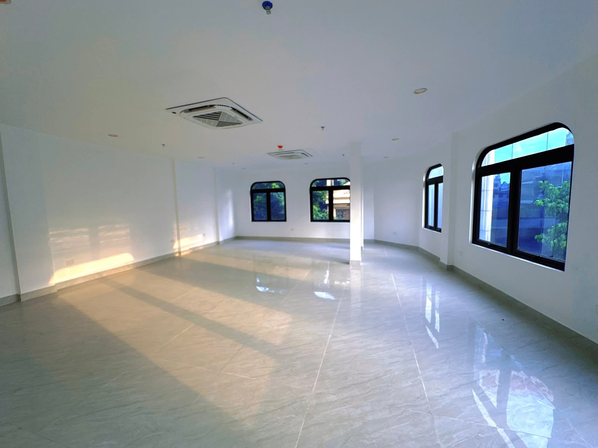 MẶT PHỐ NGUYỄN VĂN TRỖI THANH XUÂN, VỊ TRÍ ĐẸP LÔ GÓC 8 TẦNG KINH DOANH. DT 83M2 GIÁ 37.9 TỶ - Ảnh 1