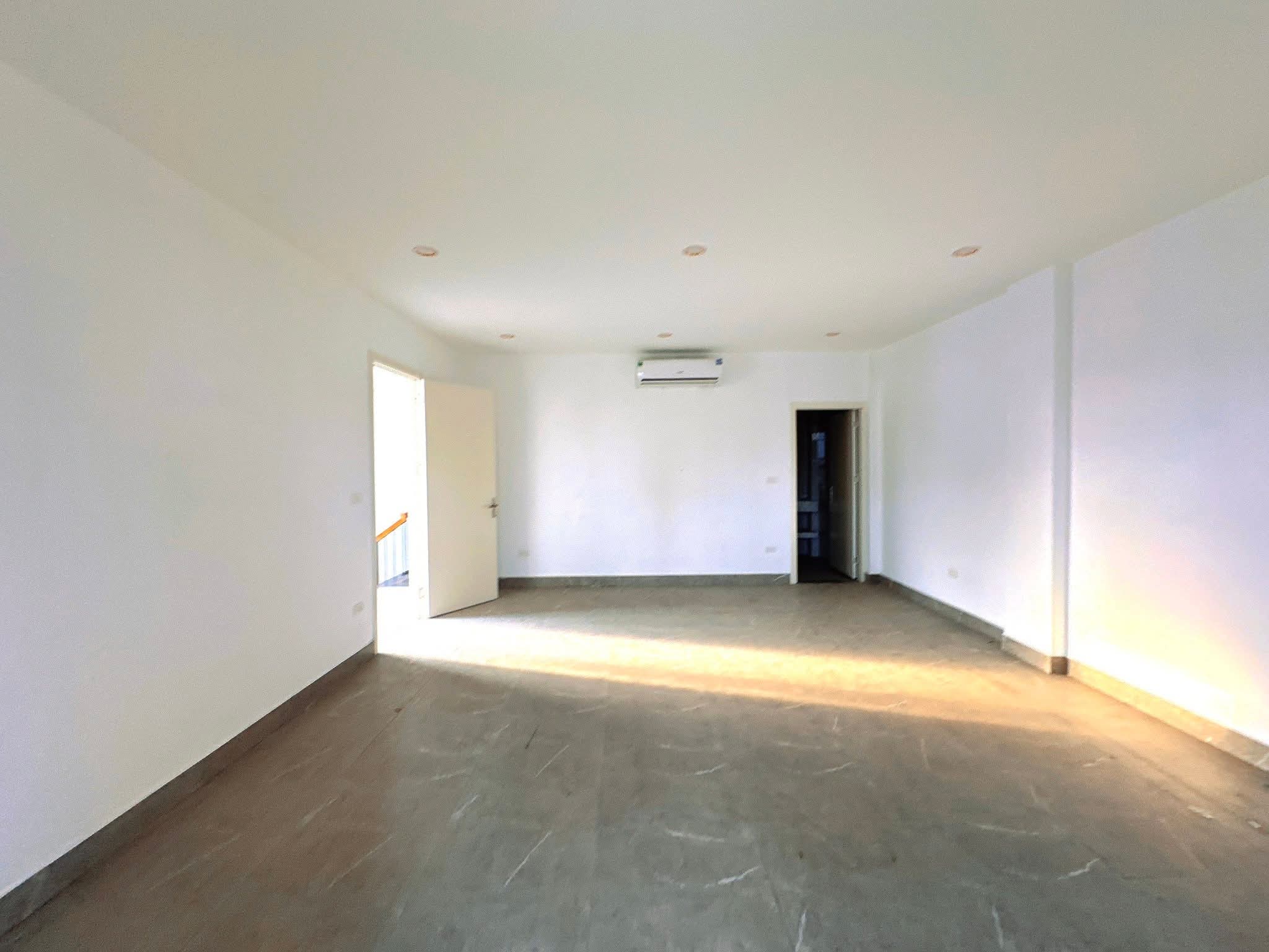MẶT PHỐ NGUYỄN VĂN TRỖI THANH XUÂN, VỊ TRÍ ĐẸP LÔ GÓC 8 TẦNG KINH DOANH. DT 83M2 GIÁ 37.9 TỶ - Ảnh 4