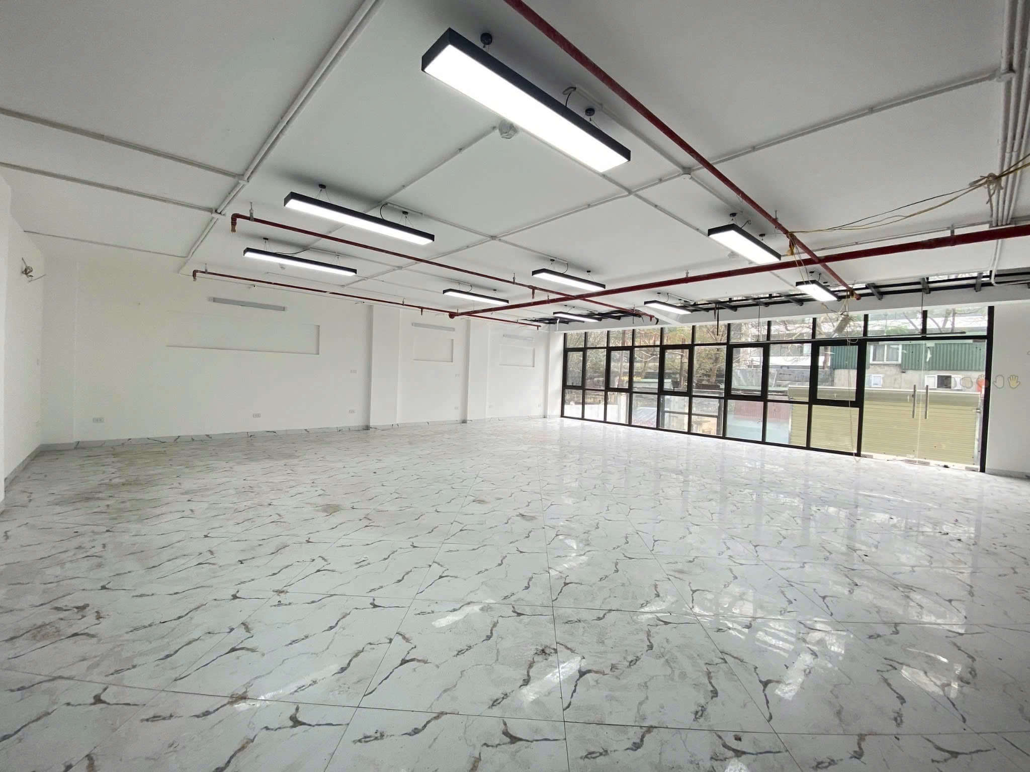 BÁN TÒA NHÀ MẶT PHỐ - VIEW HỒ BA MẪU - 183M² x 10T THANG MÁY- VỈA HÈ RỘNG - GIÁ 115 TỶ - Ảnh 1