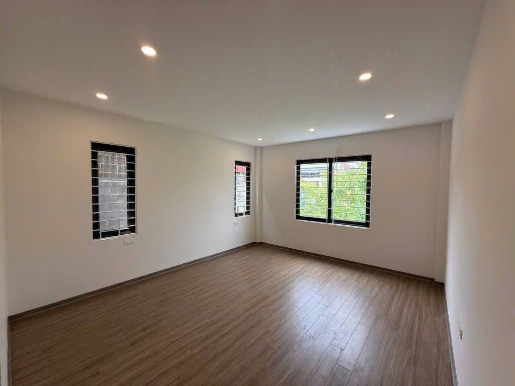 BÁN NHÀ NGÔ GIA TỰ, LONG BIÊN, NHÀ MỚI, NGÕ THÔNG Ô TÔ TRÁNH, THANG MÁY, FULL NỘI THẤT, 5 TẦNG. - Ảnh 2