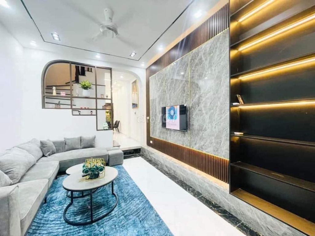 Bán nhà Đê La Thành 27m2x4 tầng đẹp cực hiếm - ngõ rộng - thoáng trước và sau chỉ 3,5 tỷ - Ảnh chính