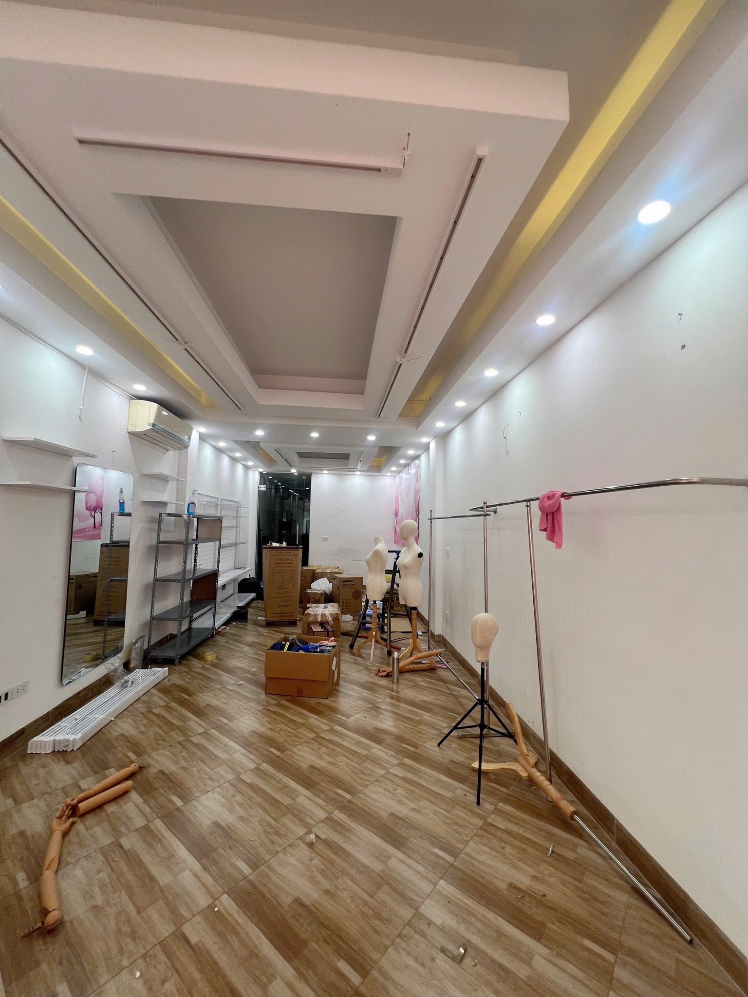 PHỐ THỜI TRANG-Mặt Phố Đông Các (Hoàng Cầu,Ô Chợ Dừa) 64/70m,8T Thang máy 38 Tỷ - Ảnh 1