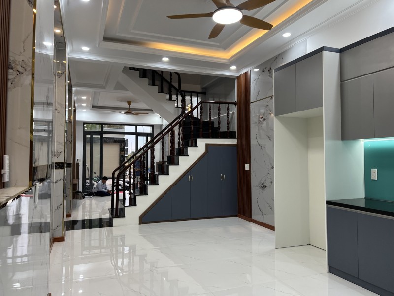 Bán nhà 3 TẦNG ĐẸP Dĩ An,đường nhựa 7m thông thoáng,gần ĐHQG TPHCM - Ảnh chính