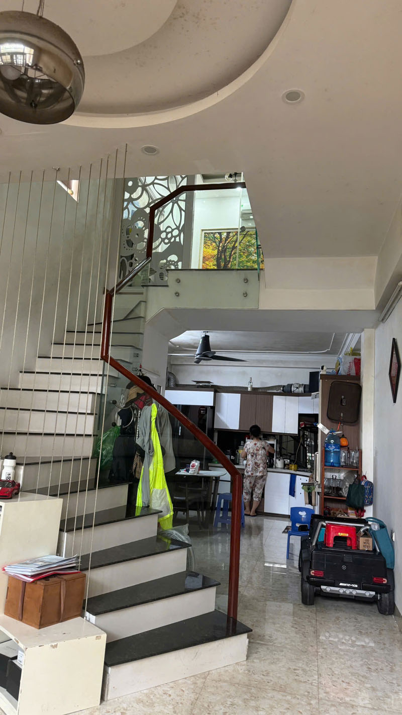 c Bán căn góc 45,5m2 nhà 4 tầng tổ 7 Giang Biên. Gần trường chợ và hồ điều hòa - Ảnh chính