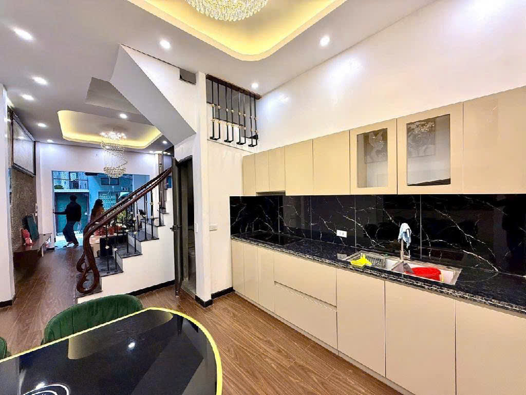 Bán nhà riêng tại đê Trần Khát Chân, Q. Hai Bà Trưng, 45m2 x 4 tầng giá 7 tỷ 200 triệu - Ảnh 2