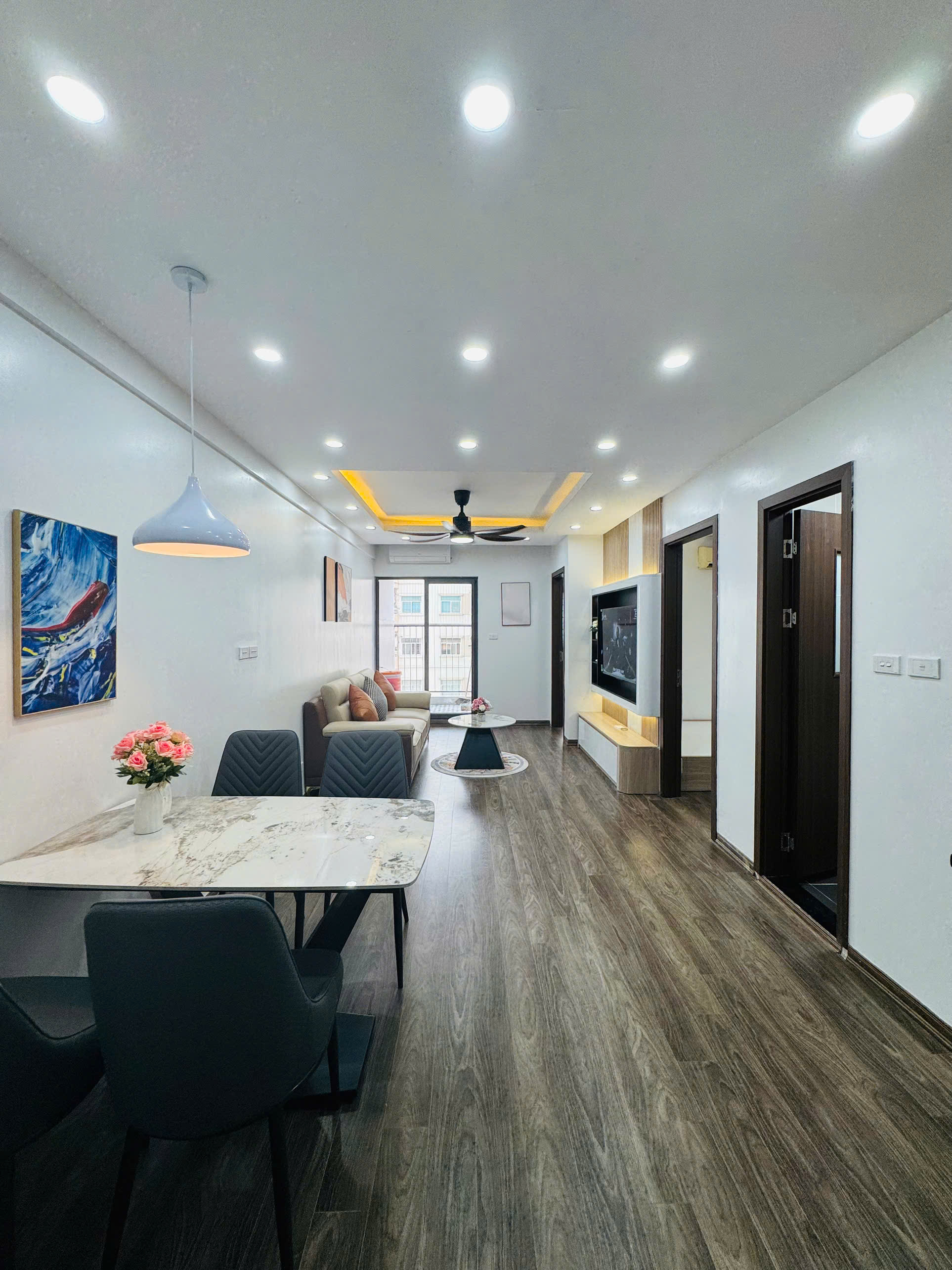 Căn hộ sổ đỏ Hud3 Linh Đàm, Hoàng Mai, 58m2, 2ngủ, 2vs, 2 logia, giá 4.x tỷ - Ảnh 1