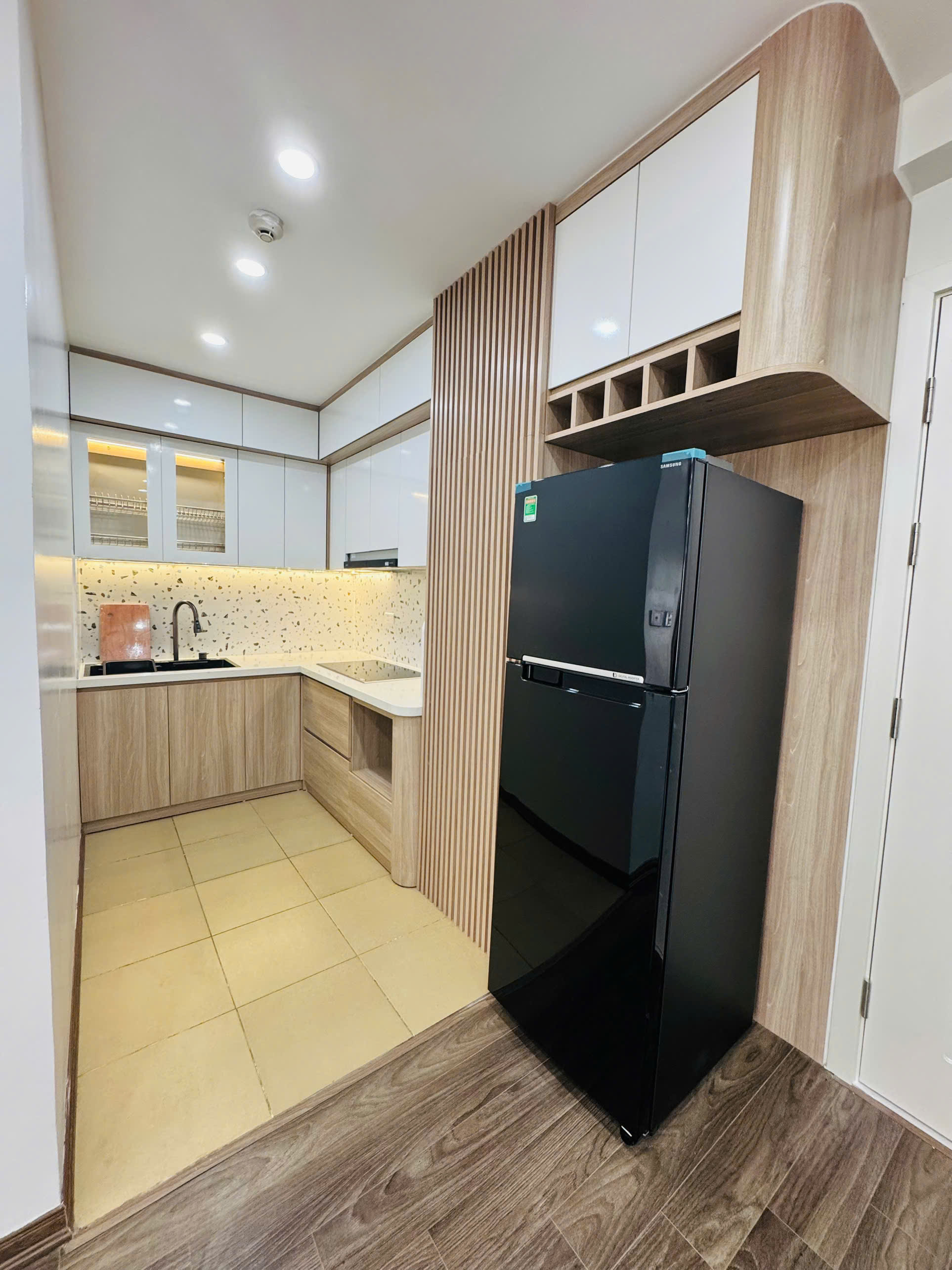 Căn hộ sổ đỏ Hud3 Linh Đàm, Hoàng Mai, 58m2, 2ngủ, 2vs, 2 logia, giá 4.x tỷ - Ảnh 2