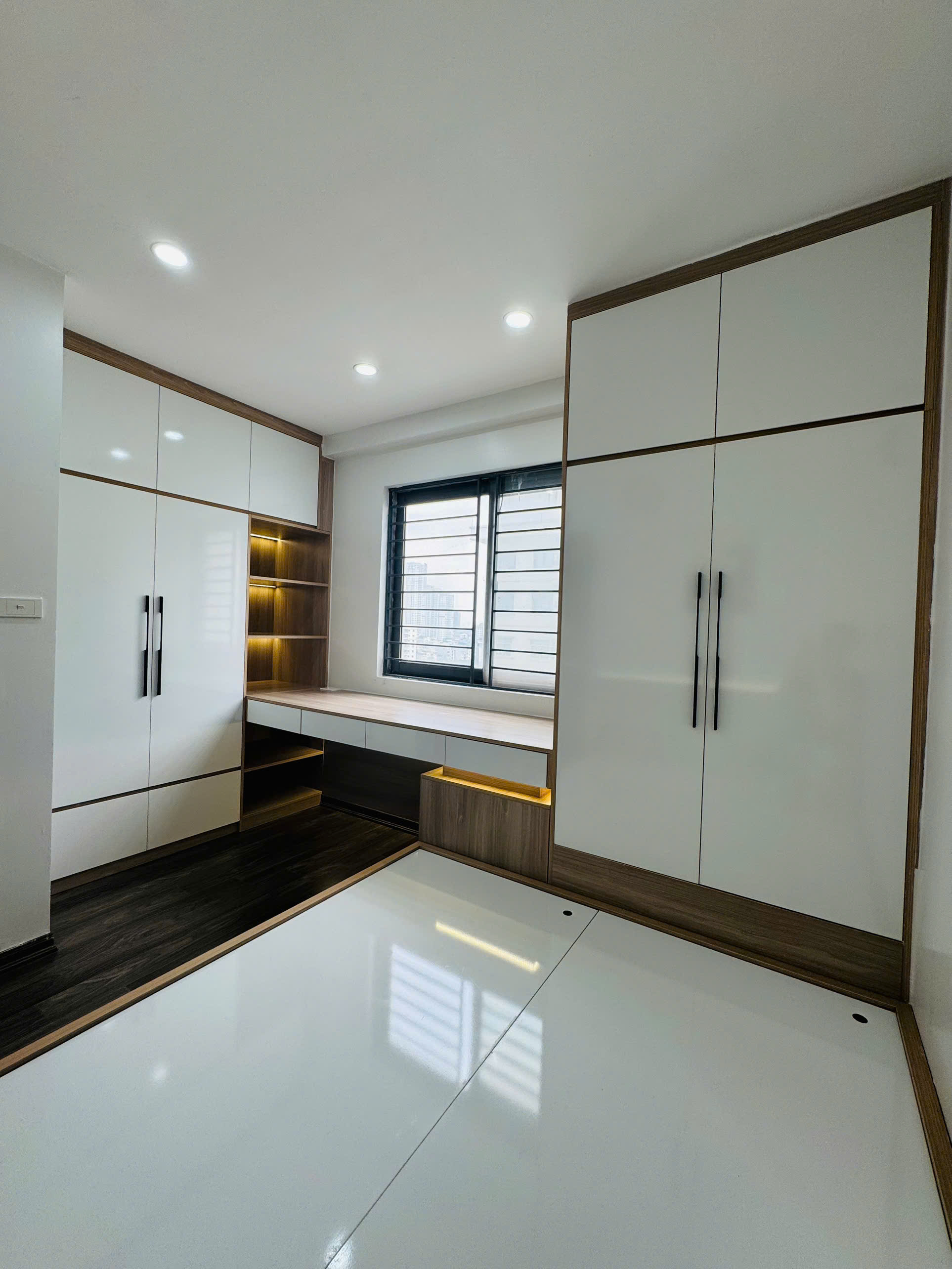 Căn hộ sổ đỏ Hud3 Linh Đàm, Hoàng Mai, 58m2, 2ngủ, 2vs, 2 logia, giá 4.x tỷ - Ảnh 3
