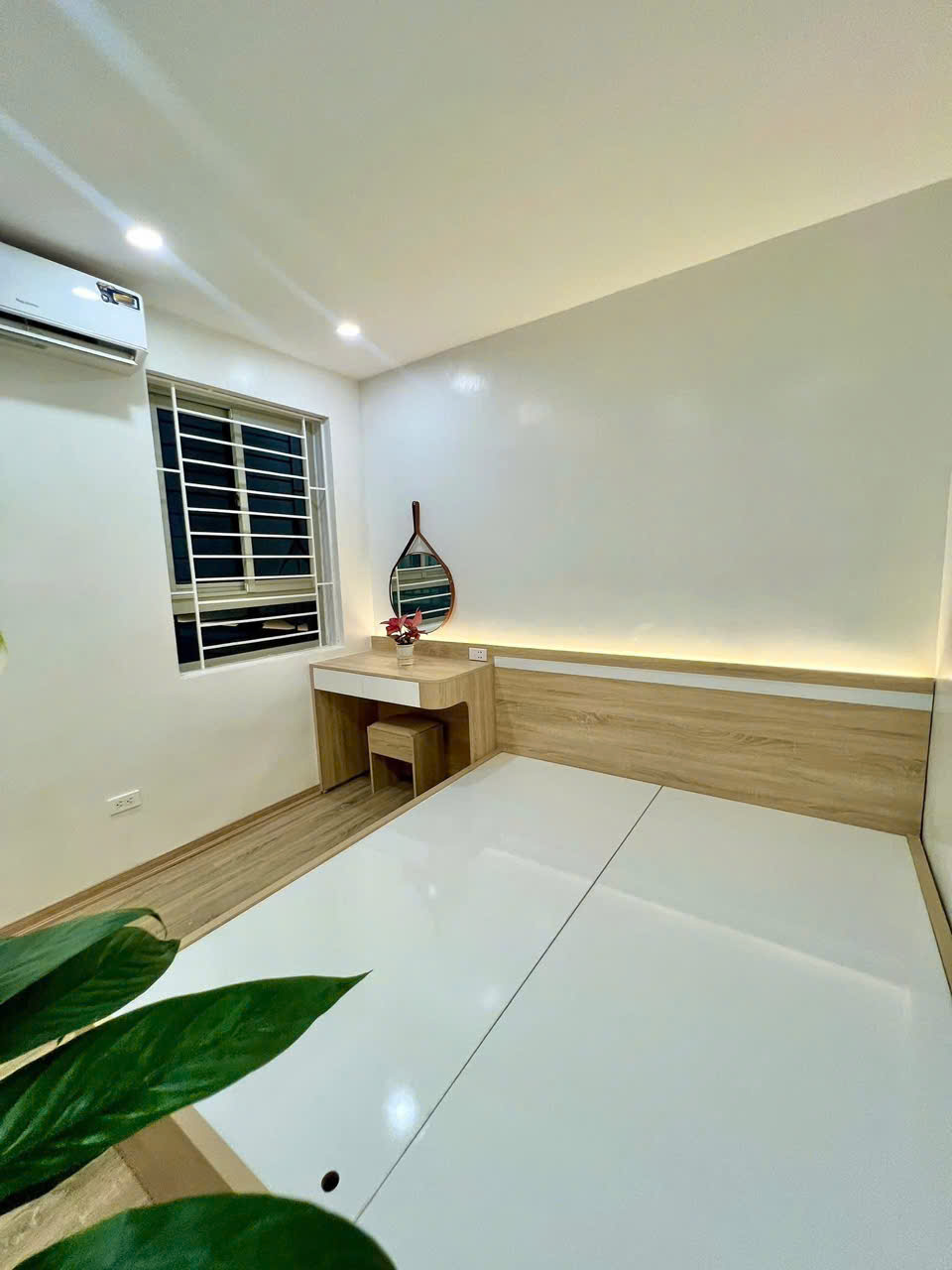 Bán căn hộ HH Linh Đàm, Q. Hoàng Mai, 46m2 x 2 ngủ, tầng thấp, full nội thất mới, Hỗ trợ vay bank - Ảnh 3