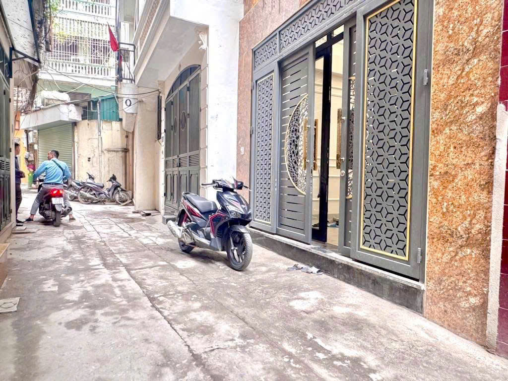 Bán gấp nhà riêng tại đường Lê Trọng Tấn, Q. Thanh Xuân 50m2, 6 tầng, MT 4m, Giá 16 tỷ 350 triệu, Ô - Ảnh 4