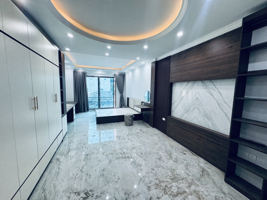 NHÀ ĐẸP VŨ TRỌNG PHỤNG-2 THOÁNG-Ô TÔ-DÂN XÂY-36M-5 TẦNG GIÁ 8,4 TỶ - Ảnh 1