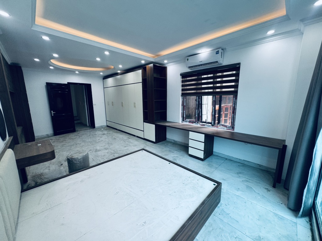 NHÀ ĐẸP VŨ TRỌNG PHỤNG-2 THOÁNG-Ô TÔ-DÂN XÂY-36M-5 TẦNG GIÁ 8,4 TỶ - Ảnh 2