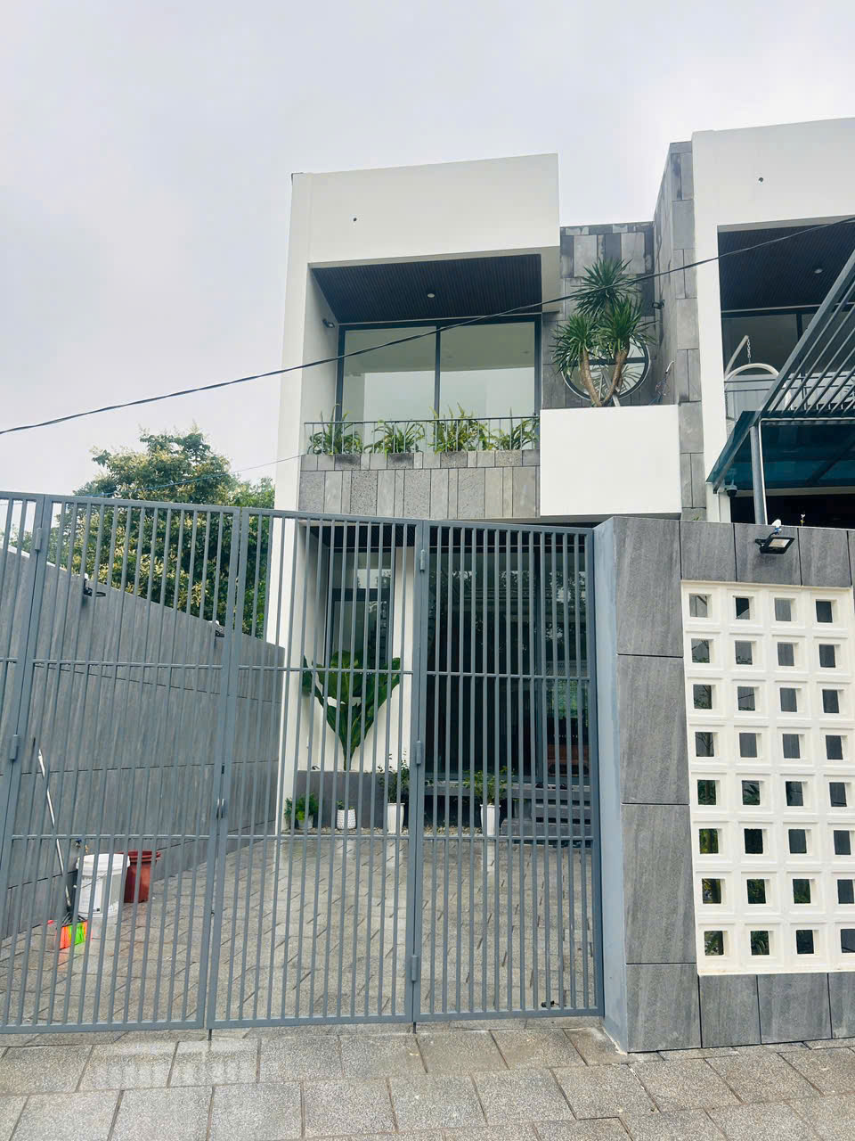 Bán Nhà kiệt Oto 44 Vũ Ngọc Phan, Thuỷ Xuân, Huế Cách đường chính 50m Giá:3,2xx tỷ.!❌ - Ảnh chính
