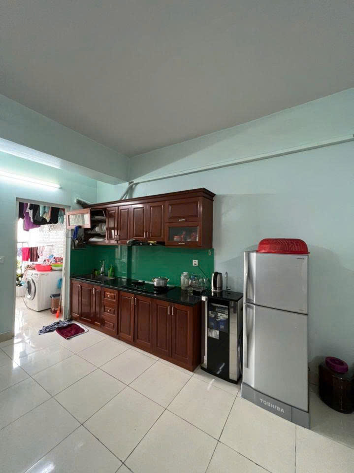 Chỉ hơn 2,3 tỷ có ngay căn hộ 70m2 nội thất cơ bản - Ảnh 1