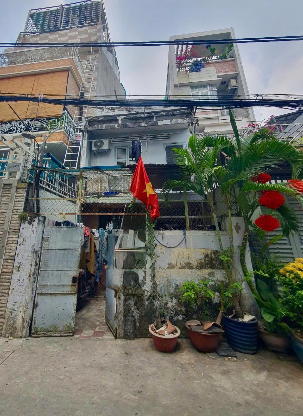 **Bán nhà hẻm 62 Trương Công Định, phường 14, Tân Bình; (5*13) 3 tầng - Ảnh chính