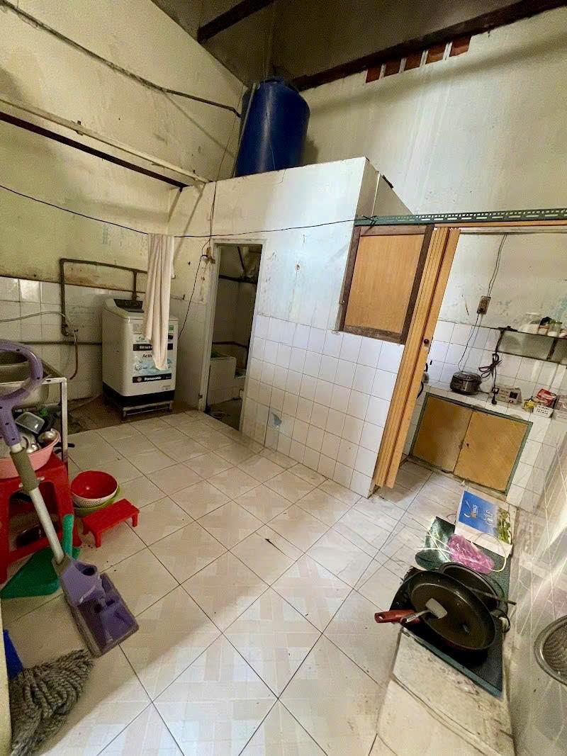 **Bán nhà hẻm 62 Trương Công Định, phường 14, Tân Bình; (5*13) 3 tầng - Ảnh 1