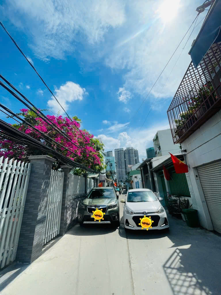 Xe hơi ngũ trong nhà Ngang 4.2 dài 15- 4 tấm hơn 100 triệu Q7 - Ảnh 2