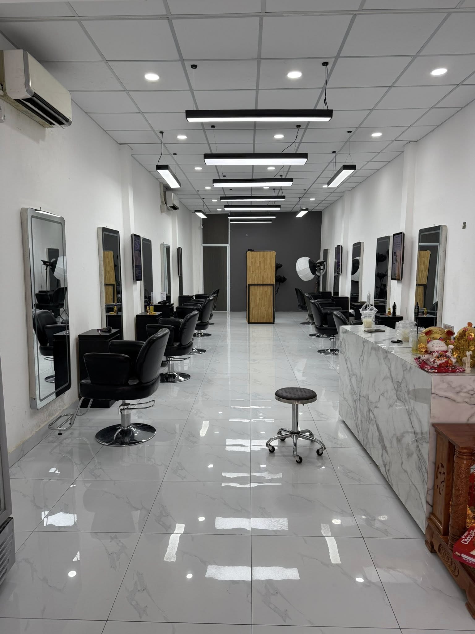 Cần sang nhượng salon tại 172a Tân Kỳ Tân Quý, p Sơn Kỳ, q Tân Phú - Ảnh chính