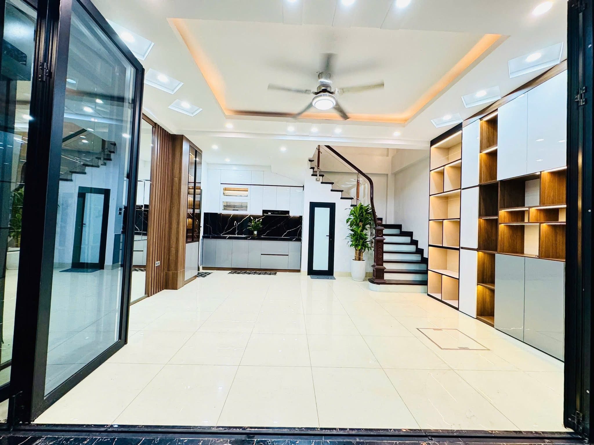 [HIẾM ĐẸP VÔ ĐỐI] Phân Lô Ôtô tránh Hoàng Văn Thái 31/36m, 7Tầng, MT 5.3m 12.8 Tỷ - Ảnh 4