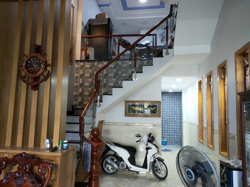 Bán nhà 4 tầng, 56m², 4PN, 5WC, 8.9 tỷ, Q.9, Đỗ Xuân Hợp - Ảnh 1