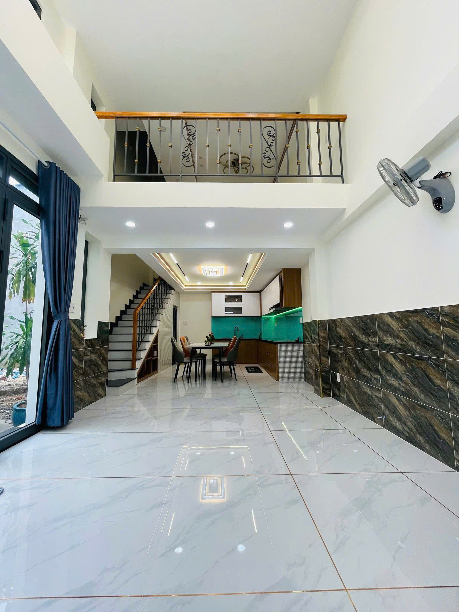 Bán nhà Thống Nhất, 4 phòng ngủ, sân thượng, ngang 4,6m, chỉ 5 tỷ xíu - Ảnh 1