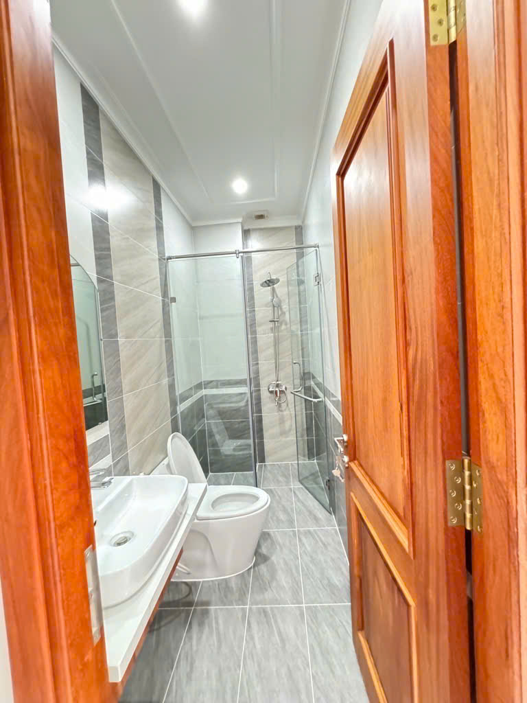 NHÀ KDC ĐỒNG BỘ SANG CHẢNH GẦN CÔNG VIÊN LÀNG HOA , GÒ VẤP , GIÁ NHỈNH 10 TỶ - Ảnh 2