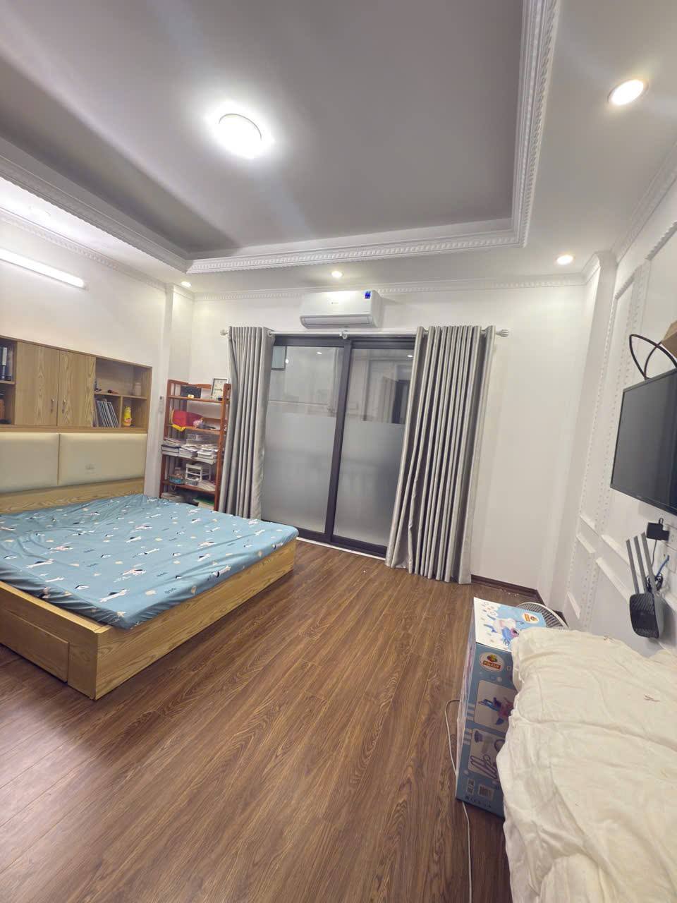 Bán nhà Hoàng Hoa Thám 36m 6 tầng thang máy mặt tiền 5m giá chào 8 tỷ - Ảnh 2
