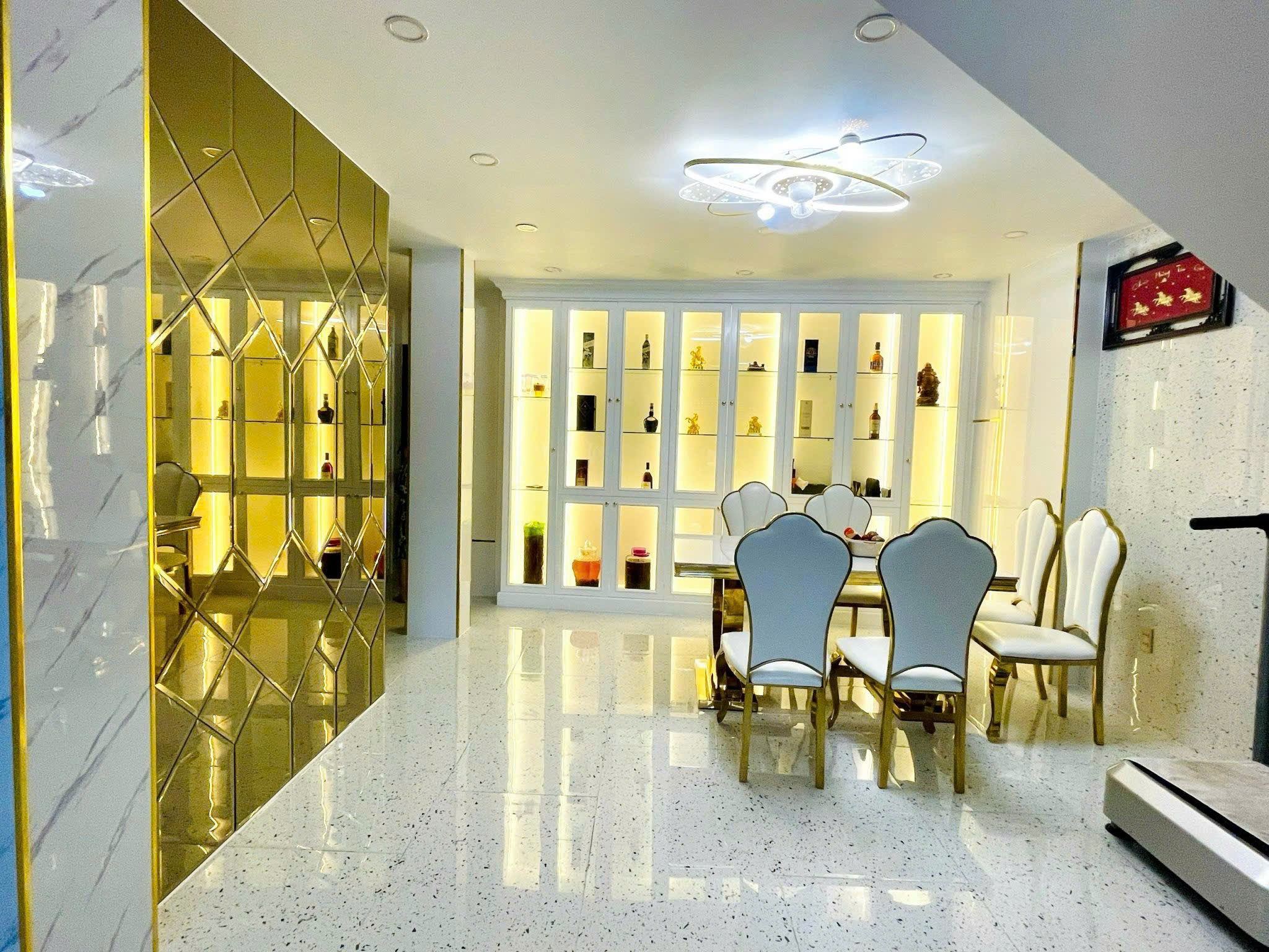 Nhà mặt tiền Năm Châu, P.11, 5 tầng, 4x15m, 66m2, cạnh Bảy Hiền, 15 tỷ TL - Ảnh chính