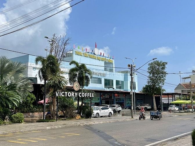 Có dòng tiền cho thuê > 5 tỷ/ năm, nhà góc ngã tư- 2 MT lớn- Vạn Ninh, Khánh Hoà - Ảnh 1